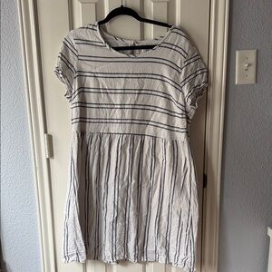 Old Navy Black and White Striped Dress